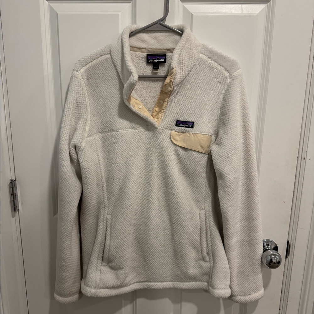 Patagonia Off-White Fleece Jacket